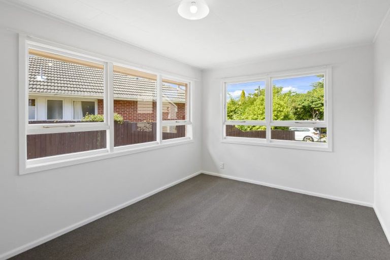 Photo of property in 51 Appleby Crescent, Burnside, Christchurch, 8053