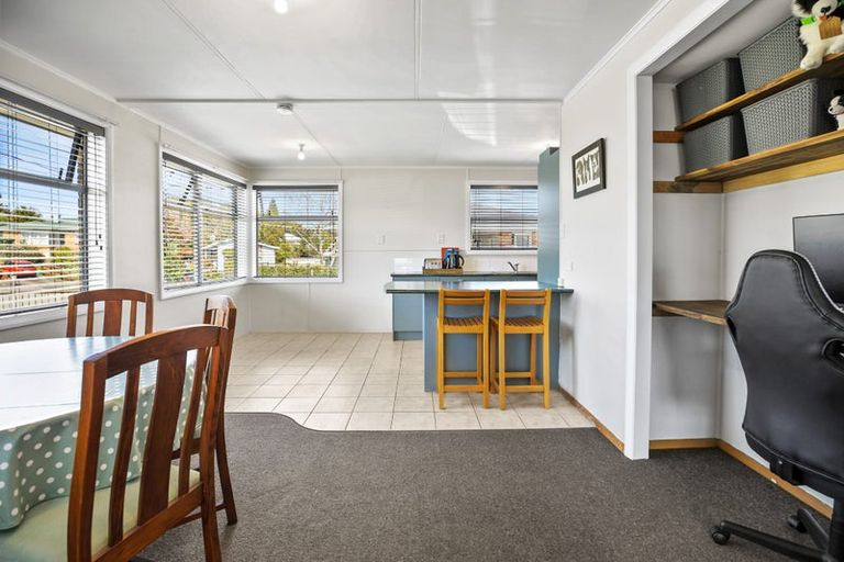 Photo of property in 9 Davies Street, Paeroa, 3600