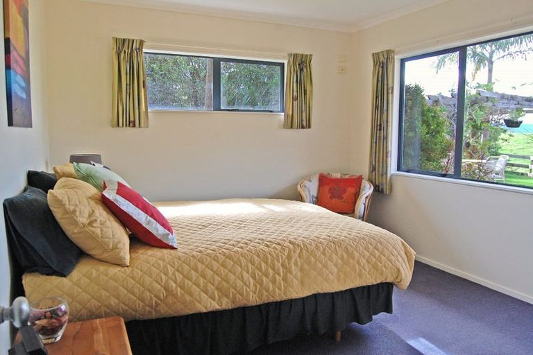 Photo of property in 91 Whaka Street, Maungaturoto, 0520