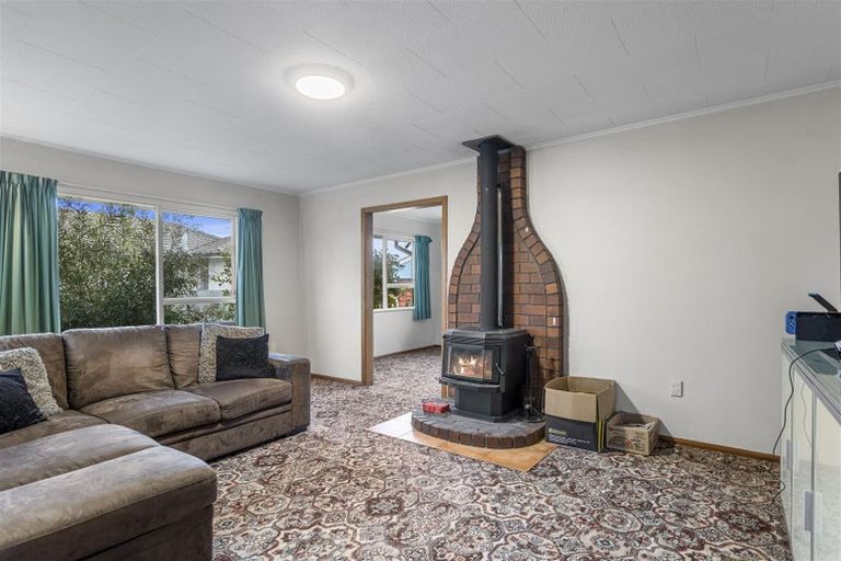 Photo of property in 3 Tralee Place, Bishopdale, Christchurch, 8053