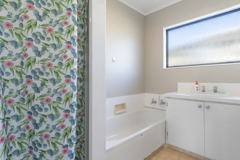 Photo of property in 12c Oriana Crescent, Bellevue, Tauranga, 3110