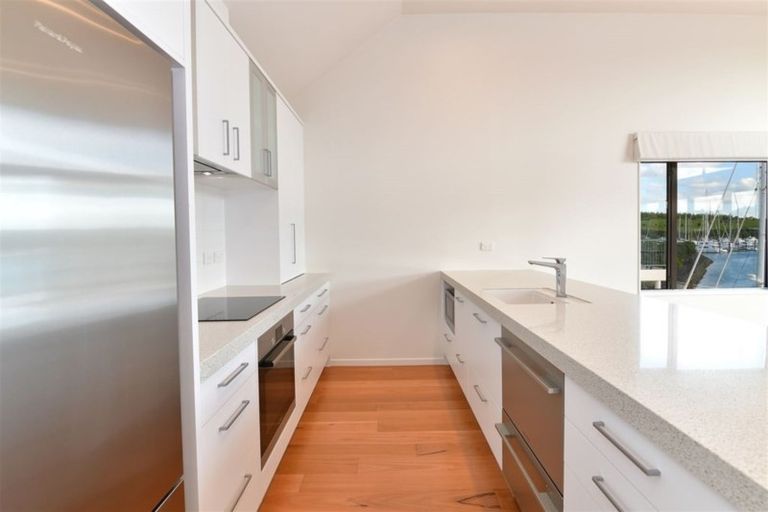 Photo of property in 26 Harbour Village Drive, Gulf Harbour, Whangaparaoa, 0930