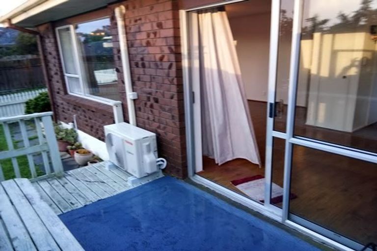 Photo of property in 1/11 Ciprian Place, Henderson, Auckland, 0612