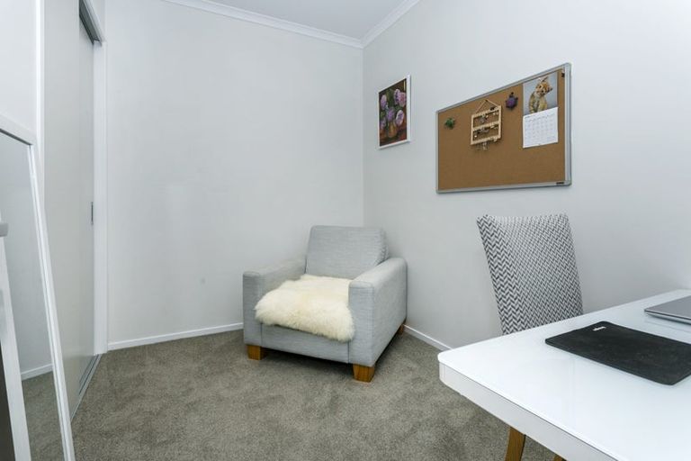 Photo of property in 46 Rangihina Road, Hobsonville, Auckland, 0616