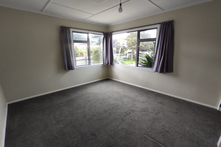 Photo of property in 18 Manawatu Street, Hokowhitu, Palmerston North, 4410