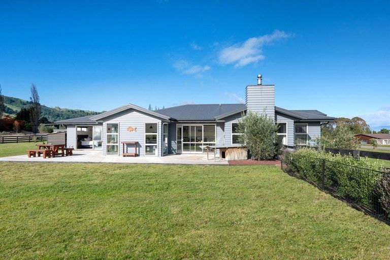 Photo of property in 6/500 Kinloch Road, Kinloch, Taupo, 3377