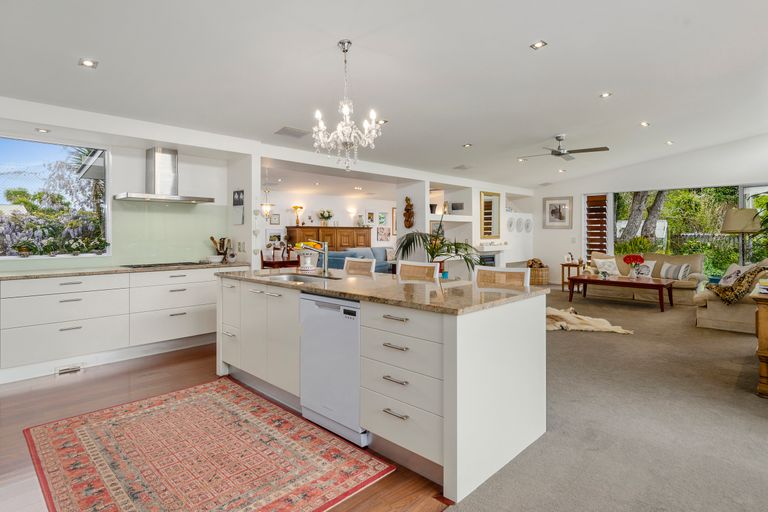 Photo of property in 3 Point Wells Road, Point Wells, Warkworth, 0986