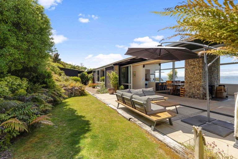 Photo of property in 43 Whakamoenga Point, Acacia Bay, Taupo, 3385