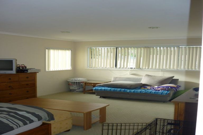 Photo of property in 64a Golf Road, New Lynn, Auckland, 0600