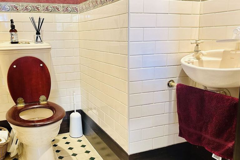 Photo of property in 18 Stour Street, Oamaru, 9400