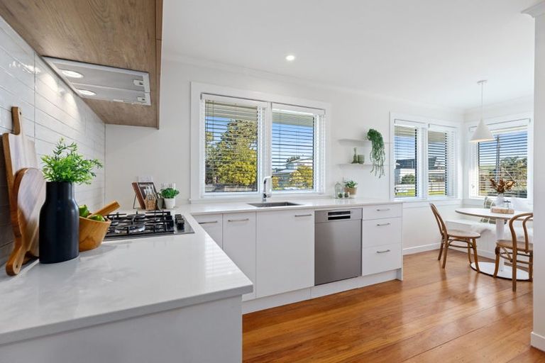 Photo of property in 107b Simpson Road, Papamoa Beach, Papamoa, 3118