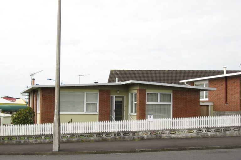 Photo of property in 30/1 Paynters Avenue, Strandon, New Plymouth, 4312