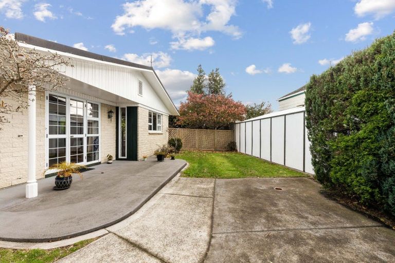 Photo of property in 9 Kapu Grove, Whalers Gate, New Plymouth, 4310