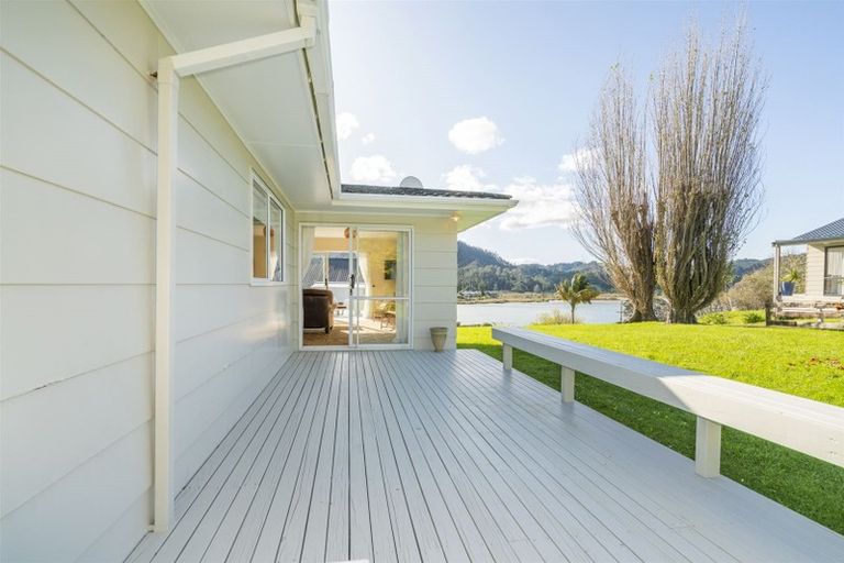 Photo of property in 8 Patton Place, Tairua, 3508