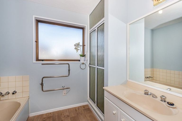 Photo of property in 11 Nyoli Street, Northcote, Christchurch, 8052