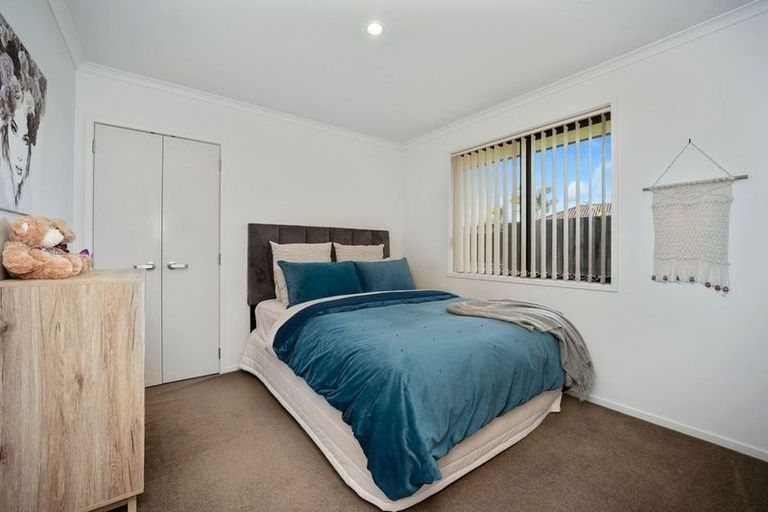 Photo of property in 130 Doncaster Drive, Papamoa Beach, Papamoa, 3118