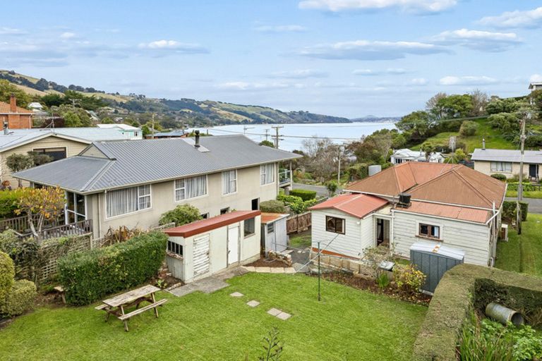 Photo of property in 8 Kellas Street, Macandrew Bay, Dunedin, 9014