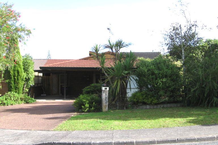 Photo of property in 2/5 Highlight Parade, Te Atatu South, Auckland, 0610