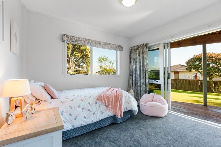 Photo of property in 144 Sandspit Road, Shelly Park, Auckland, 2014