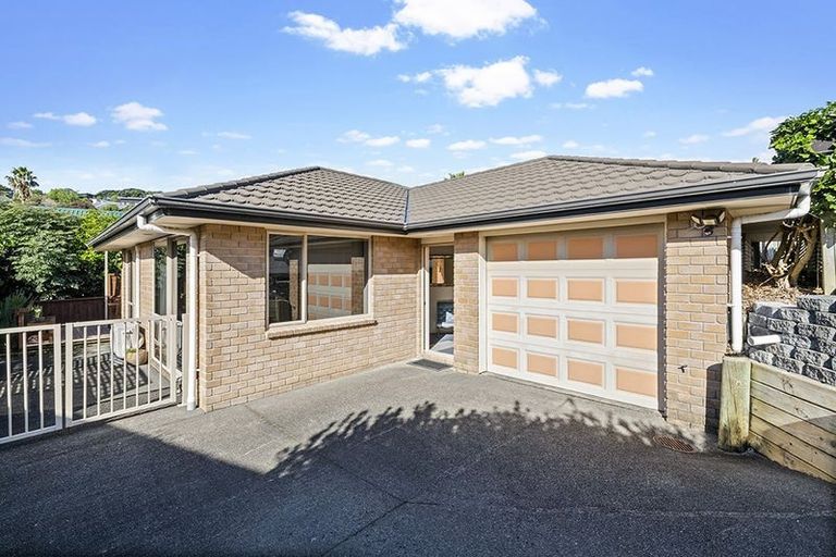 Photo of property in 17 Kestrel Heights, Arkles Bay, Whangaparaoa, 0932