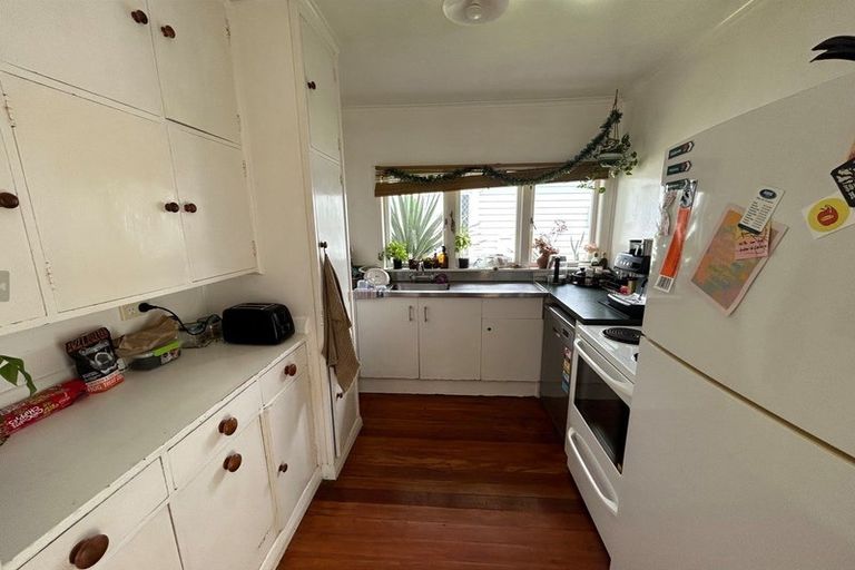 Photo of property in 27 Hillcrest Avenue, Hillcrest, Rotorua, 3015