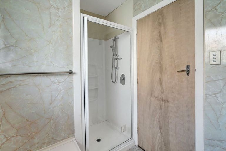 Photo of property in 92 Wingate Street, Redwood, Christchurch, 8051