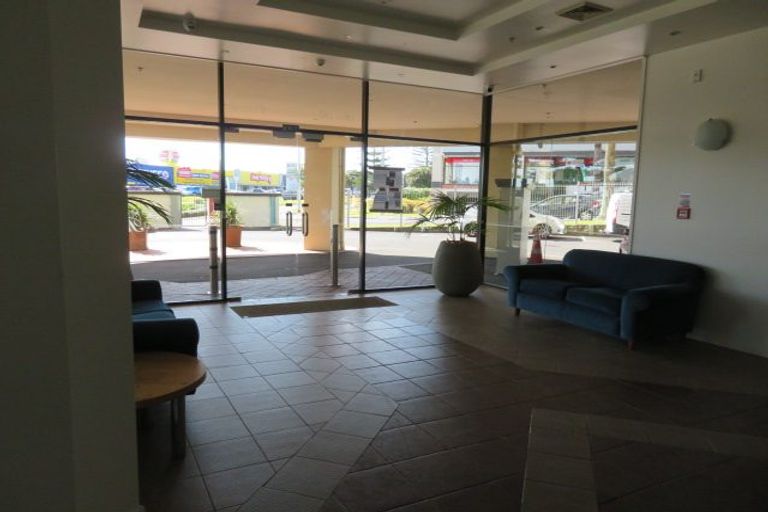 Photo of property in The Rennaissance, 6c/18 Ronwood Avenue, Manukau, Auckland, 2104