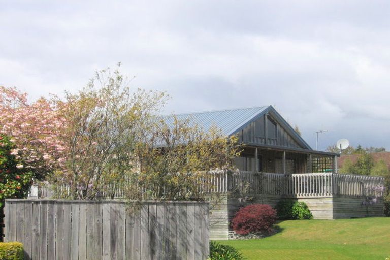Photo of property in 34 Otupai Street, Two Mile Bay, Taupo, 3330