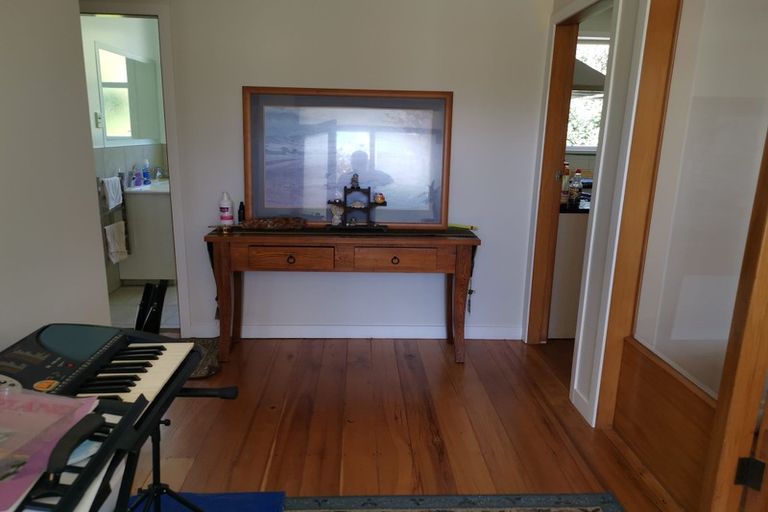 Photo of property in 1 Chilton Grove, Hutt Central, Lower Hutt, 5010