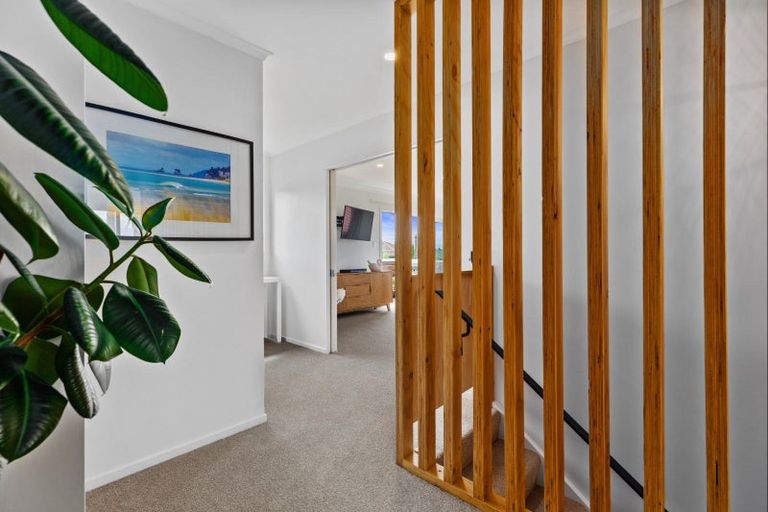 Photo of property in 38 Plateau Heights, Mount Maunganui, 3116