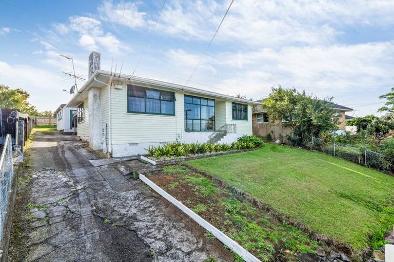 Photo of property in 92 Fisher Crescent, Otara, Auckland, 2023