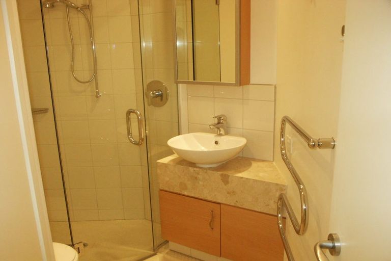 Photo of property in 409/11 Tamariki Avenue, Kelston, Auckland, 0602