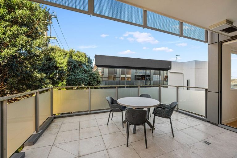 Photo of property in Maison Apartments, 102/16 Huron Street, Takapuna, Auckland, 0622