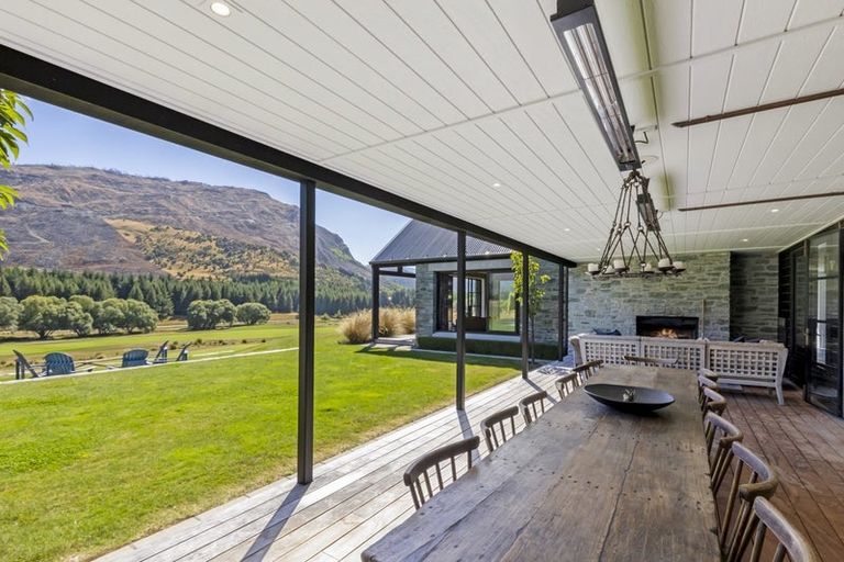 Photo of property in 11 Dalgleish Lane, Arrowtown, Queenstown, 9371