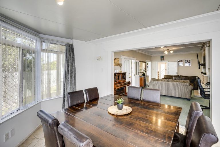 Photo of property in 71 Latham Street, Marewa, Napier, 4110