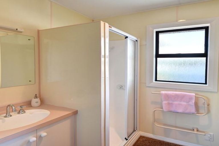 Photo of property in 10 Lincoln Street, Halfway Bush, Dunedin, 9010