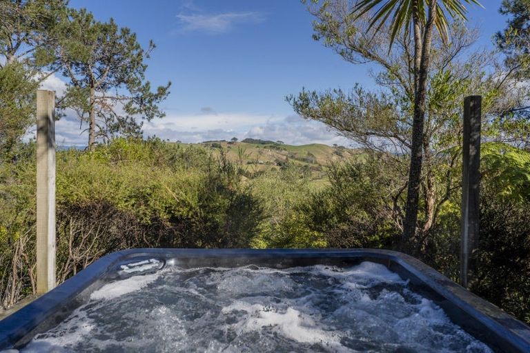 Photo of property in 63 Orchard Road, Hahei, Whitianga, 3591