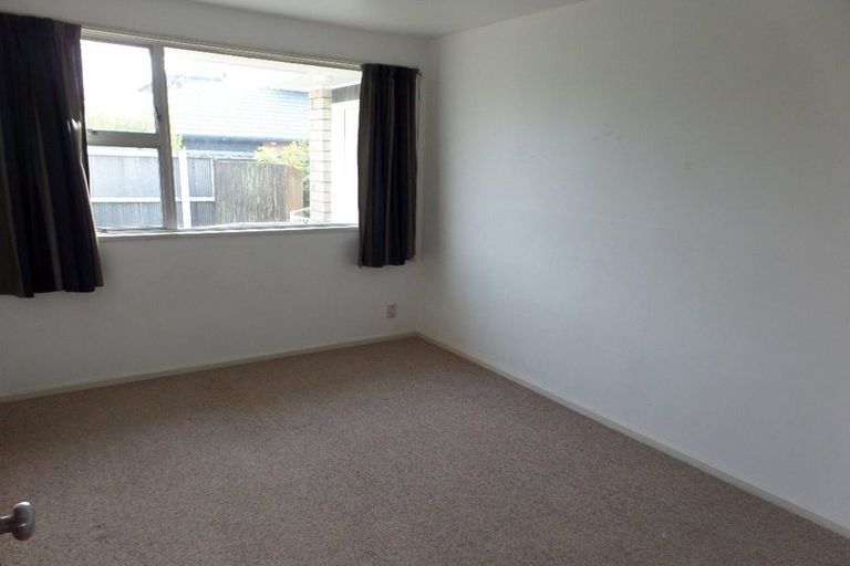 Photo of property in 2/24 Bentley Street, Russley, Christchurch, 8042