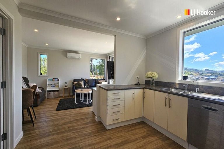 Photo of property in 32 Koremata Street, Green Island, Dunedin, 9018