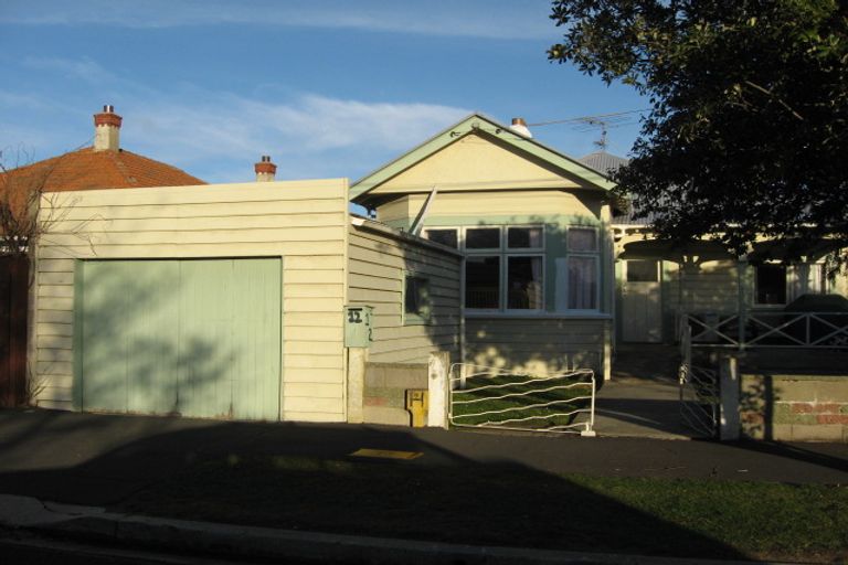 Photo of property in 12 Auld Street, Saint Kilda, Dunedin, 9012