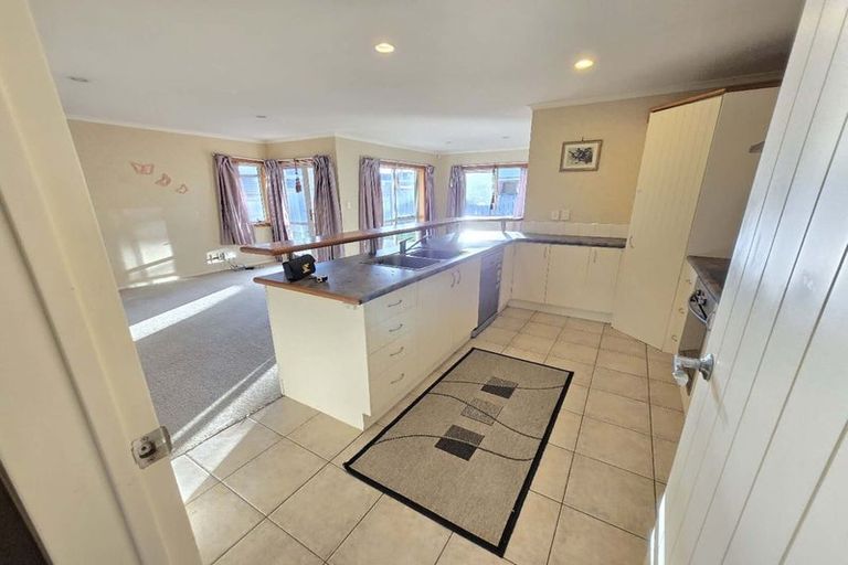 Photo of property in 134 Gracechurch Drive, Flat Bush, Auckland, 2016