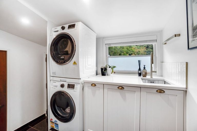 Photo of property in 63 Ahuroa Road, Puhoi, Warkworth, 0994