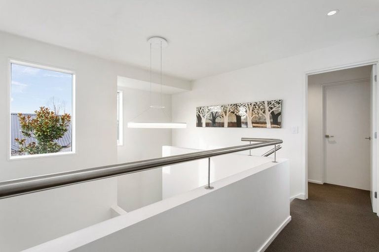 Photo of property in 12 Nightingale Place, Papanui, Christchurch, 8053