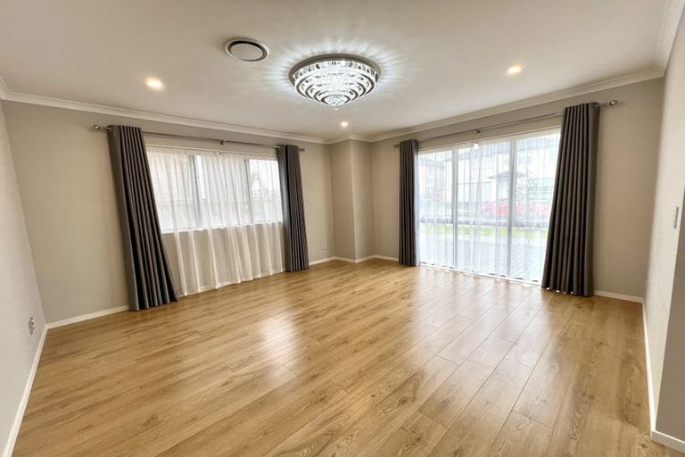 Photo of property in 22 Eastfield Avenue, Flat Bush, Auckland, 2019