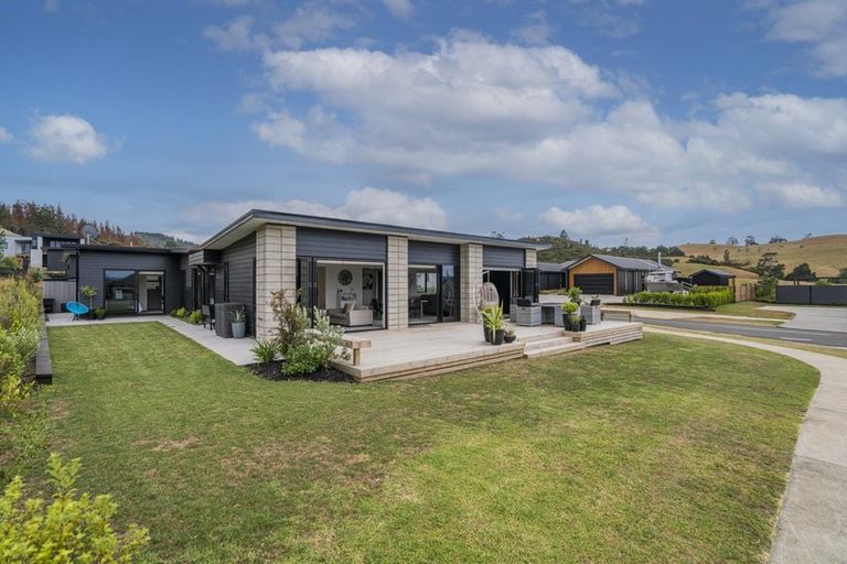 Photo of property in 17 Ataahua Views Terrace, Wharekaho, Whitianga, 3510