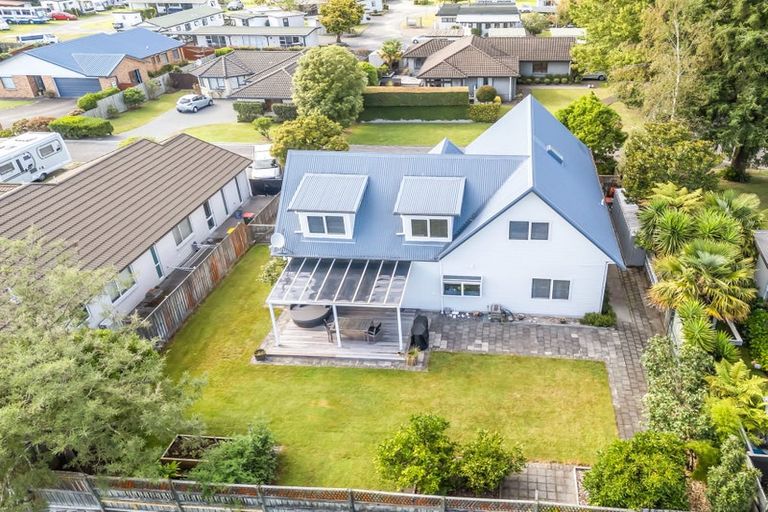 Photo of property in 12 Stonebridge Park Drive, Holdens Bay, Rotorua, 3010