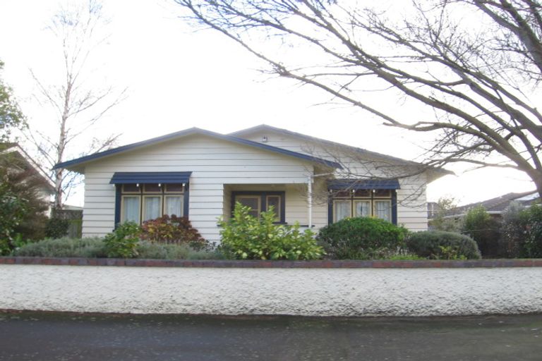 Photo of property in 69 Stanley Avenue, Palmerston North, 4414