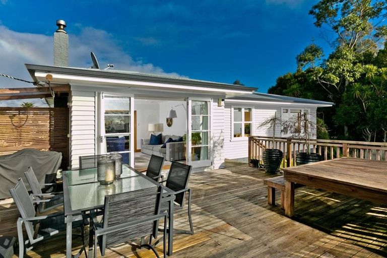 Photo of property in 51 Simpson Road, Ranui, Auckland, 0612