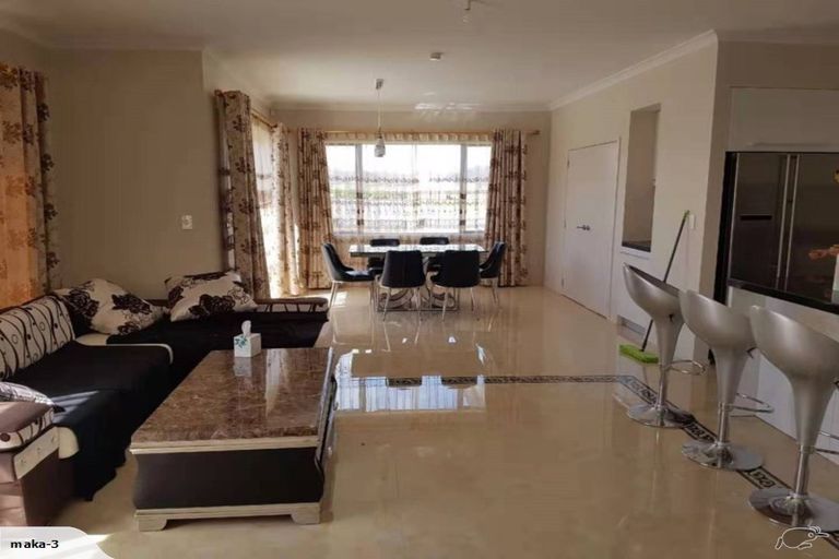 Photo of property in 8 Margaret Place, Waiuku, 2123