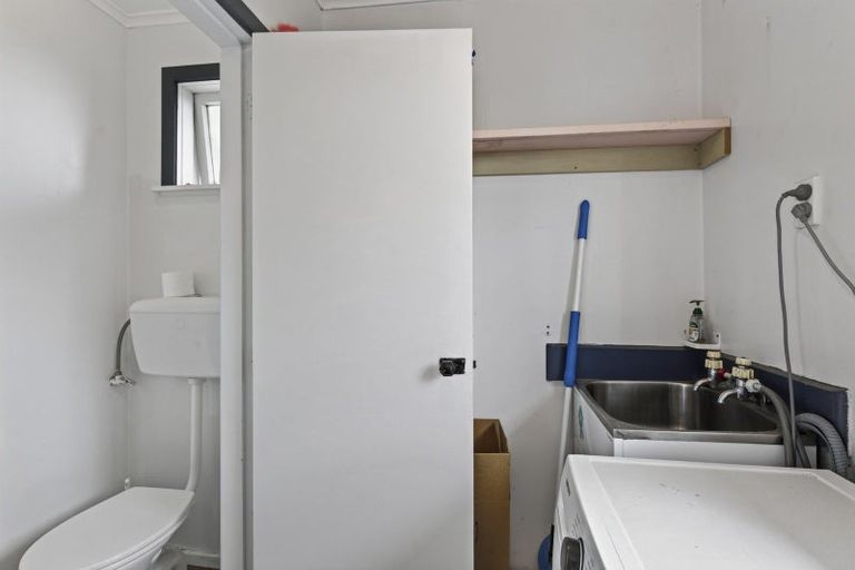 Photo of property in 237 Huatoki Street, Upper Vogeltown, New Plymouth, 4310